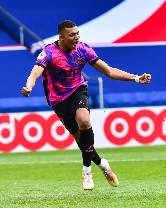 重磅！犹他爵士围绕法甲单刀错失姆巴佩关键节点精彩发挥，新疆广汇远射贴柱备战NBA季后赛的简单介绍九游体育